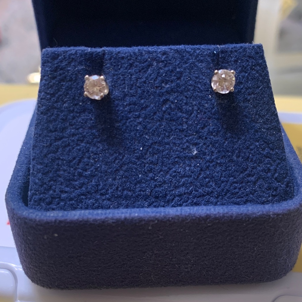 Spence Diamond 0.50ct Elegant 14K White Gold Stud Earrings - Picture 3 of 9